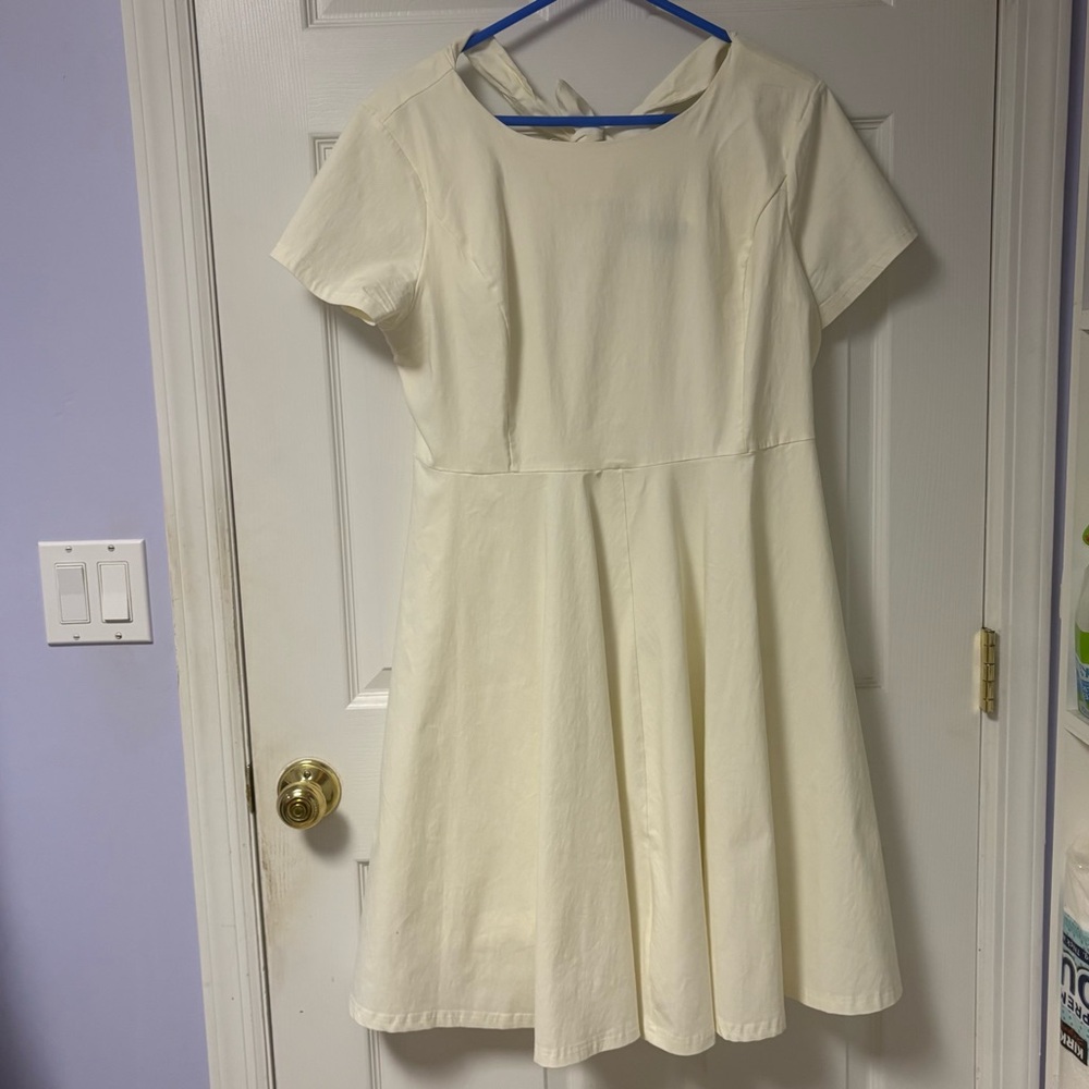 Elegant Cream Midi Dress